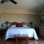 Yosemite Sierra View Bed & Breakfast